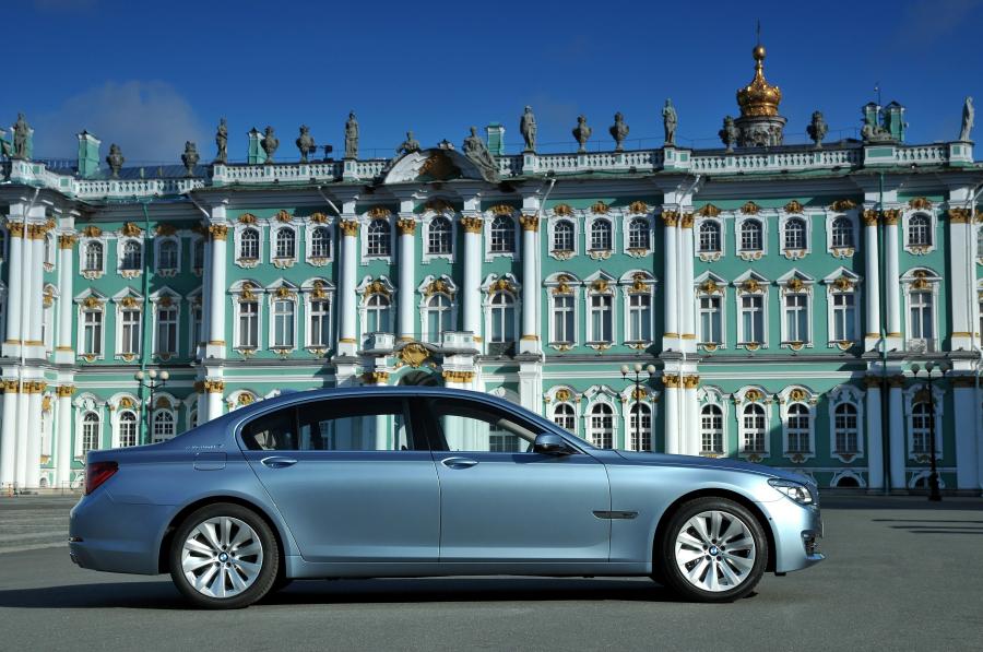  BMW ActiveHybrid 7 2013 года  (фото 29 из 36)